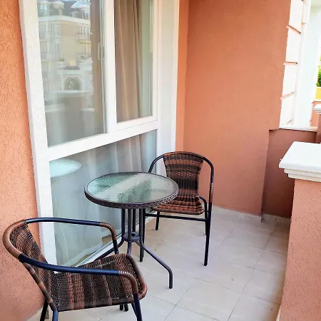 Casa Rossa Apartment